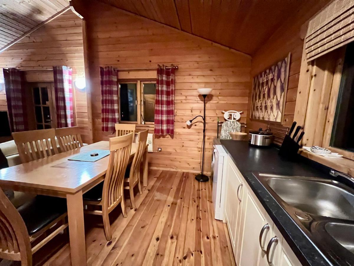 Tufty Lodge, Lake Pochard Lodge 9 South Cerney Eksteriør billede